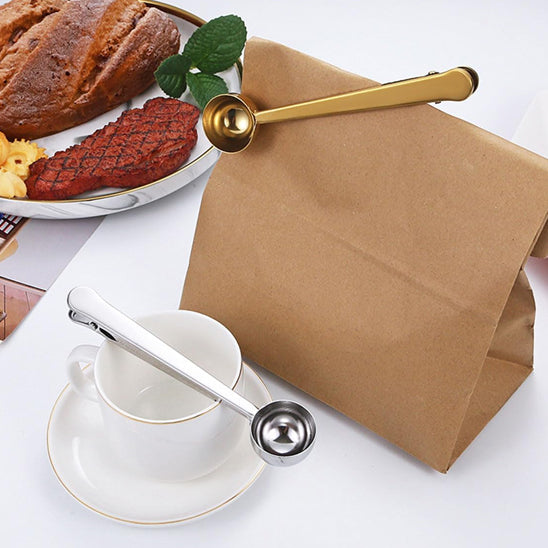 cuillere doseuse argent or sac brun