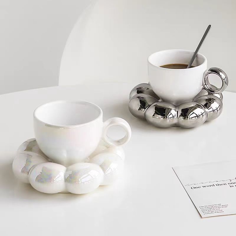 deux tasse cafe blanc perle argent