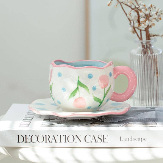 tasse cafe tulipe rose livre