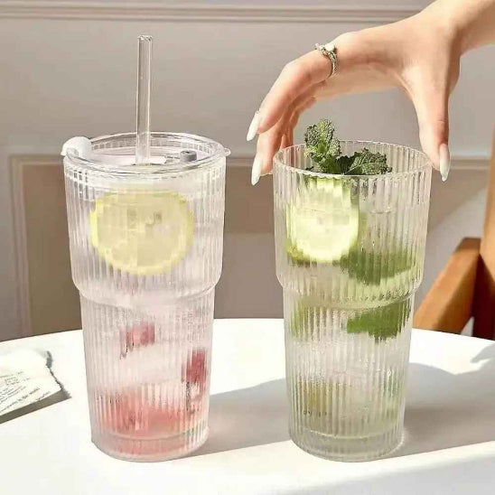 verre avec paille transparent verre transparent